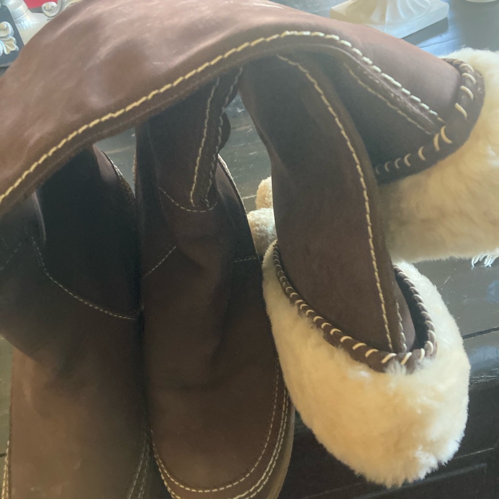 Boots - Picture 3 of 5